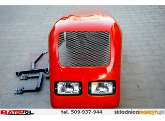 Maska z tworzywa NAGLAK URSUS C-360 CZERWONA, z siłownikiem, CENA BEZ PULPITU